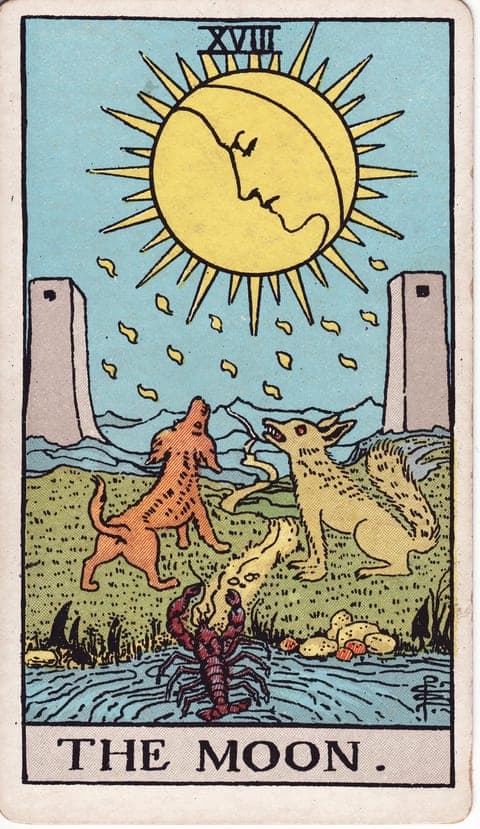 La Luna, baraja Rider–Waite–Smith, al derecho